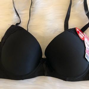 NWT Mamia Black Push Up Bra / Size 34 C